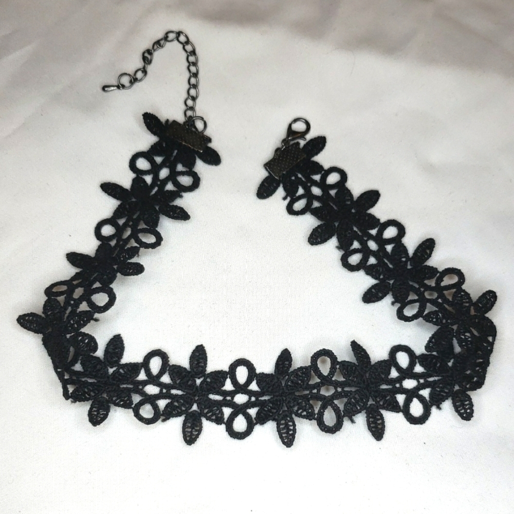 Black Floral Choker Necklace